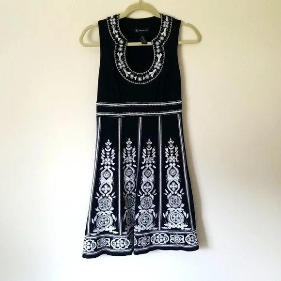 INC embroidered black white dress size Xsmall Pima Cotton/modal EUC - Picture 1 of 6